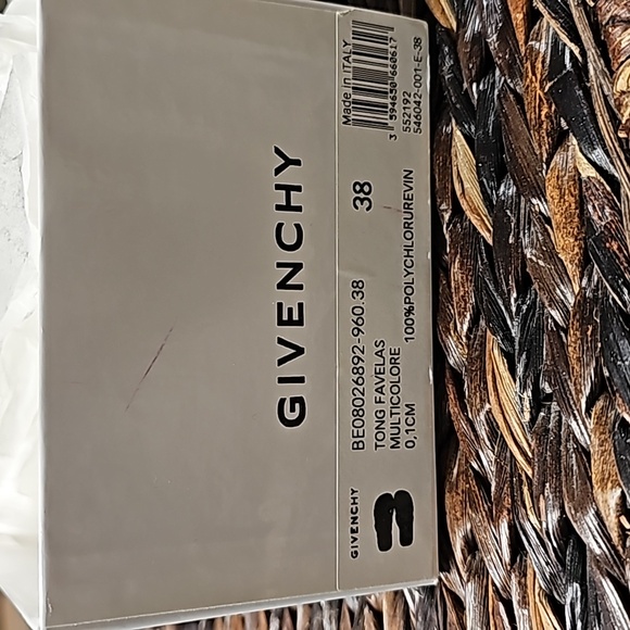 Givenchy Tong Favelas - Picture 6 of 6